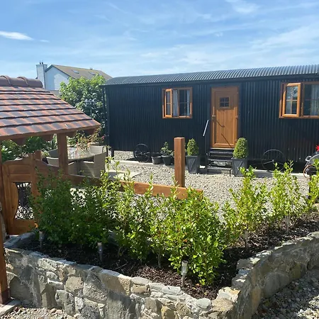 Carlingford Glamping Hut